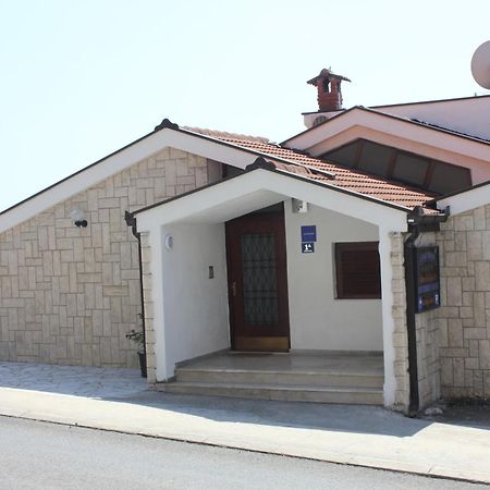Guesthouse San Antonio بلوتشي الغرفة الصورة