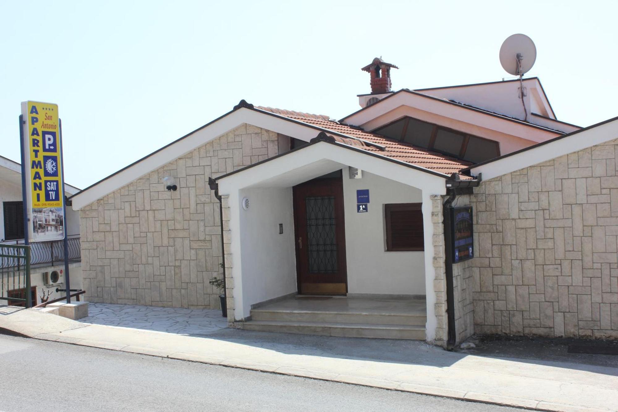 Guesthouse San Antonio بلوتشي الغرفة الصورة